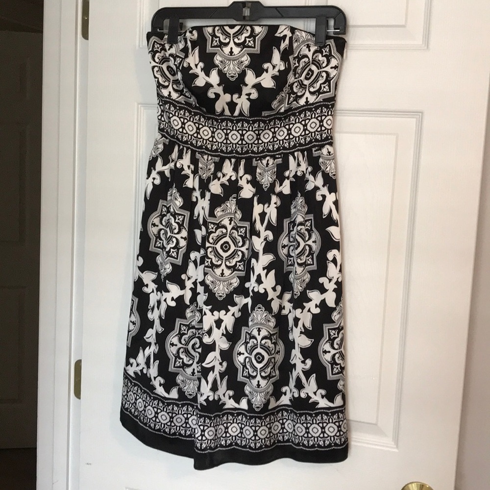 White House Black Market Strapless Dress Size 4